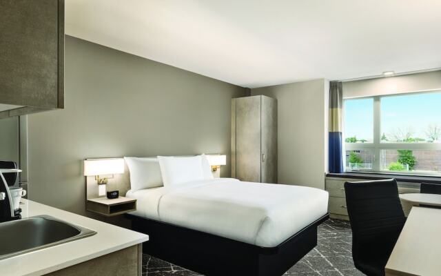 Microtel Inn & Suites By Wyndham Boisbriand