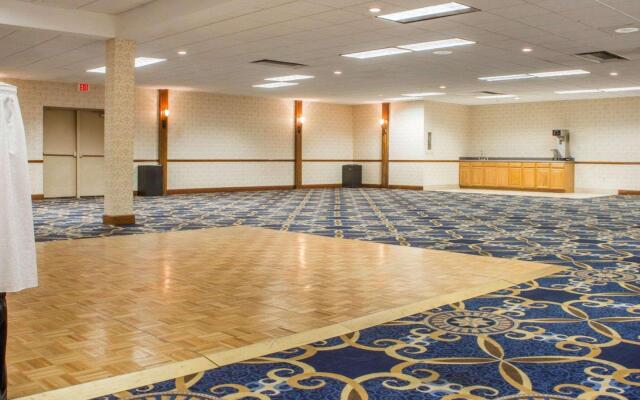 Econo Lodge Broken Arrow - Tulsa