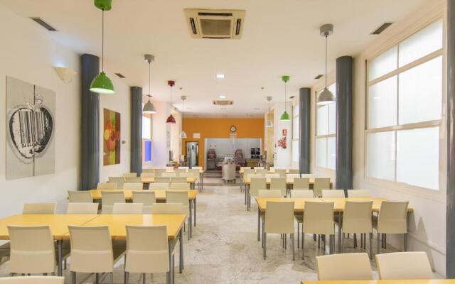 Albergue Inturjoven Córdoba - Hostel