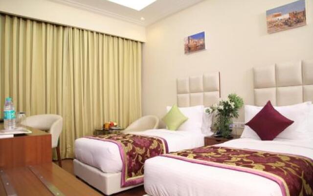 OYO Hotel: Capital O New Haven Hotel Near Lotus Temple