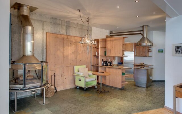 Backstage Hotel Serviced Apartments