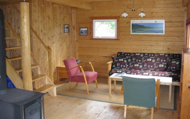 Little Atlin Lodge