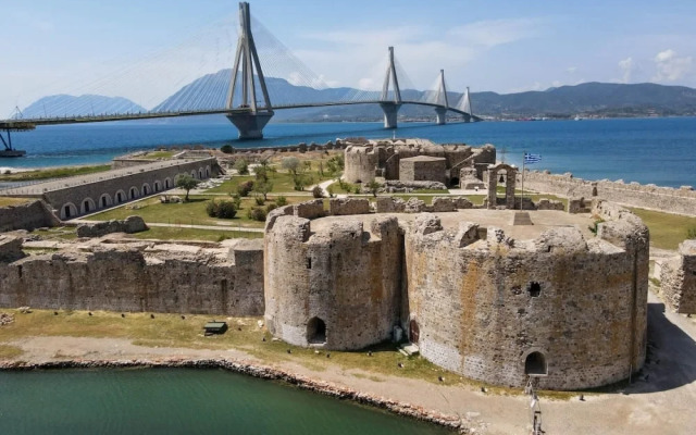 Rio Suburban Escape - A Luxurious Retreat