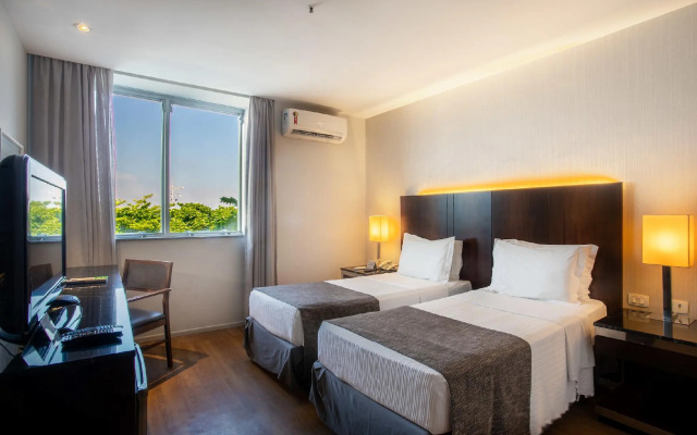 Orla Copacabana Hotel