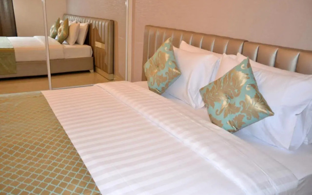 The Lodge Suites