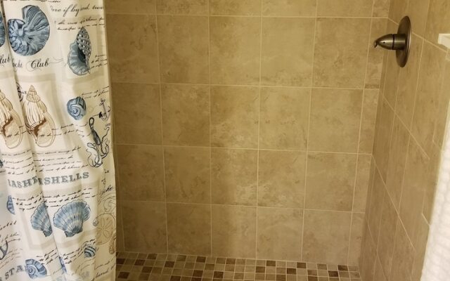 Quail Hollow A9-1D Condo