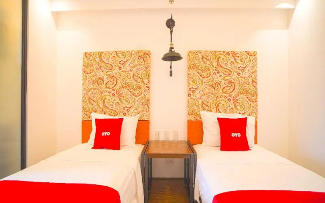 The Greenhive Hotel by OYO Rooms