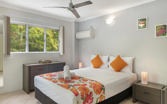 Port Douglas Outrigger Holiday Apartments