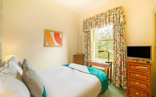 OYO Bailbrook Lodge, Bath