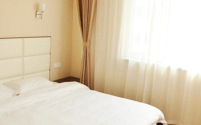 Daweng Jiulongquan Hotel ((Licun Pedestrian Street Store)