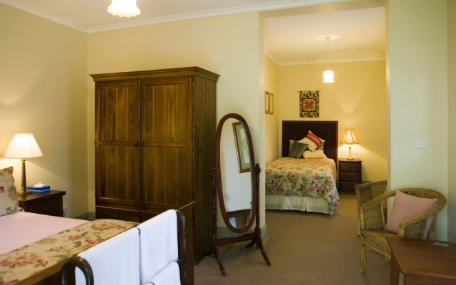 Foxgloves B&B – Guest Rooms – Beechworth