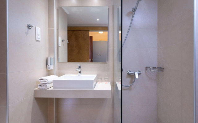 Mare Monte Beach Hotel