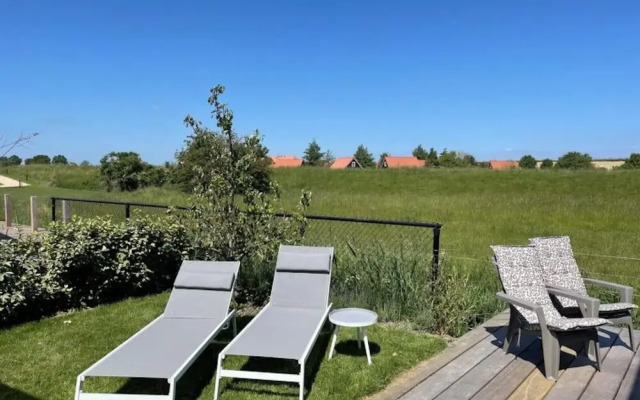 Luxury Chalet With Covered Terrace, in Zeeland
