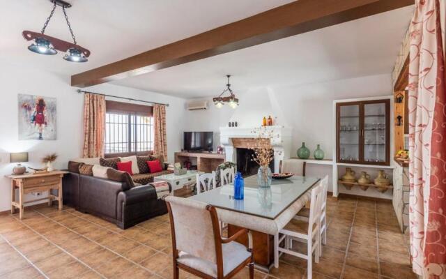 Casa Los Marjales El Gastor by Ruralidays