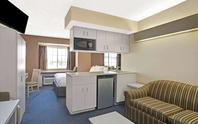 Microtel Inn & Suites by Wyndham Houston