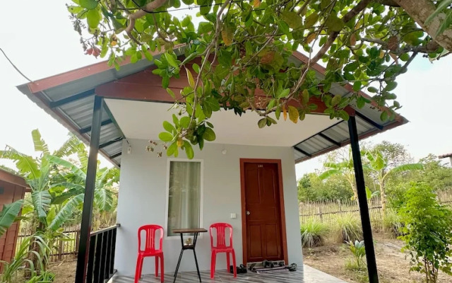 Maloop Cafe Bungalow
