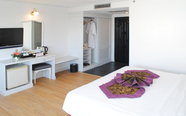 CH Hotel