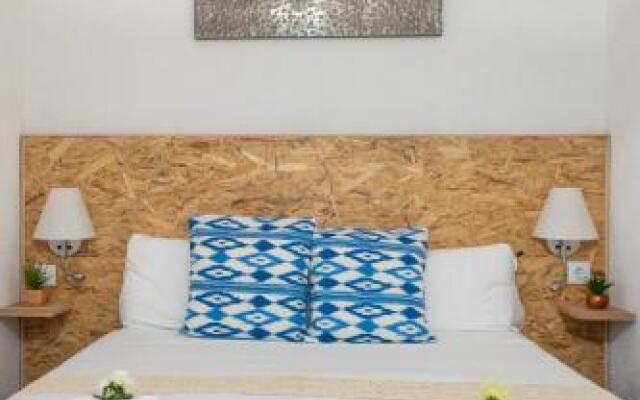 Paraiso Suites by ColoursRevolution