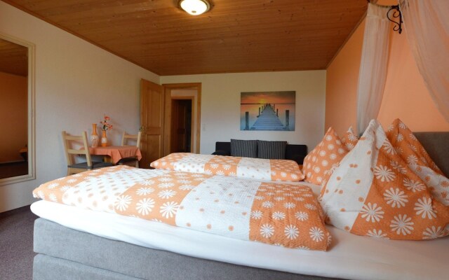 Spacious Apartment With Garden in Bürserberg