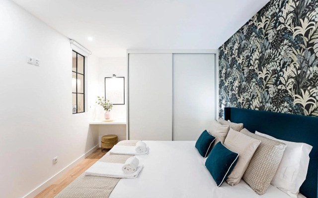 Urban House by LovelyStay