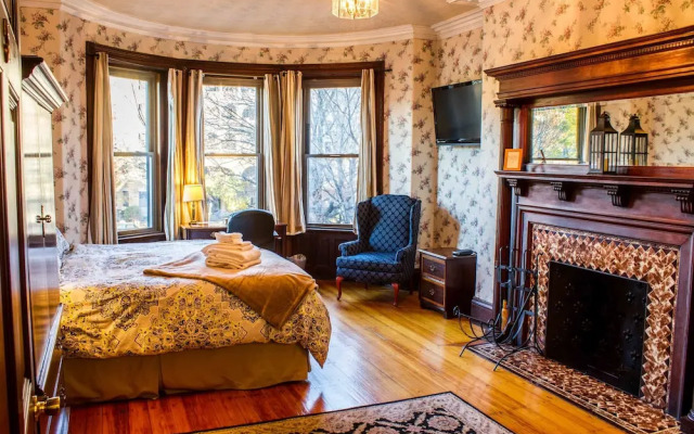 Beacon Inn 1087