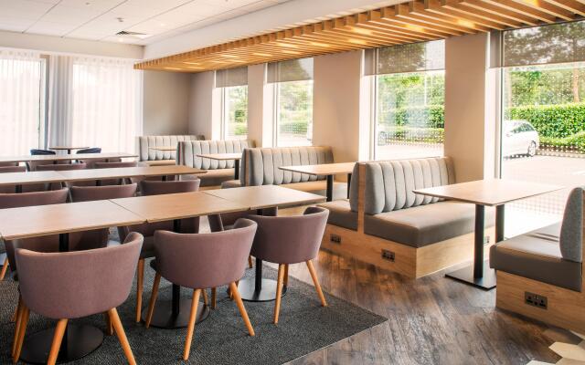 Holiday Inn Express Oxford-Kassam Stadium by IHG