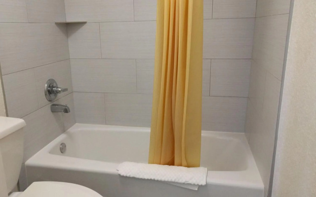 Red Carpet Inn Airport and Cruise Port Hotel Fort Lauderdale