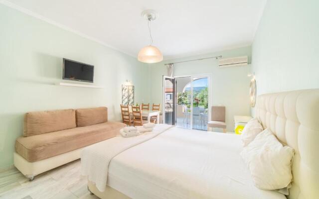 Saint Nicholas Beach Studio I