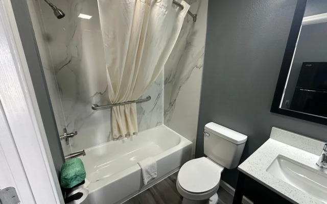 Coastal Bend Motel & RV Park