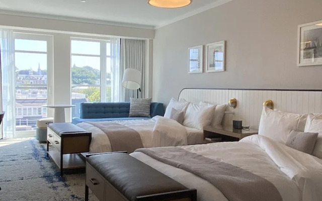 The Brenton Hotel