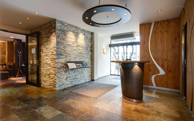 Centro Hotel Stern, Trademark Collection by Wyndham