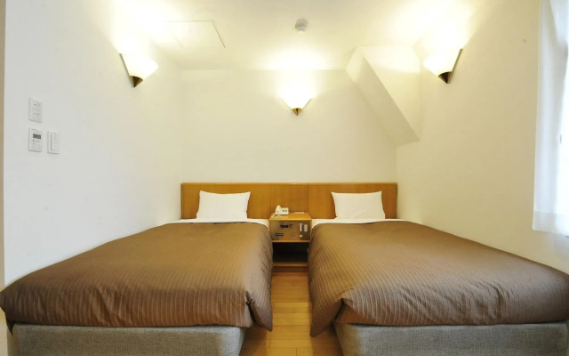 Hotel Toms