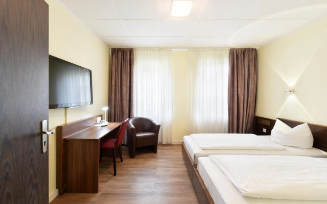 The First Stay Hotel