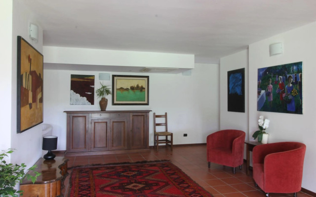 Villa Diana, Marche - intera struttura con piscina