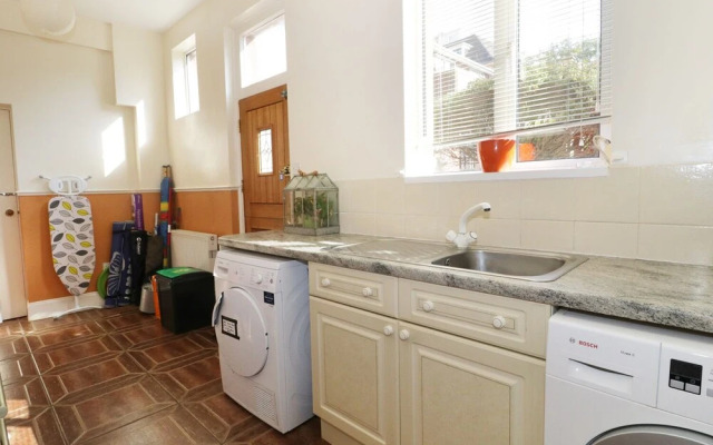 20 Ulwell Road