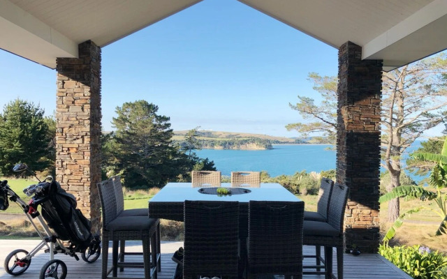Modern Coastal Home & Award-winning Golf
