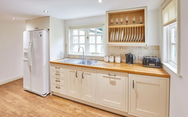 Host Stay Willow Lodge