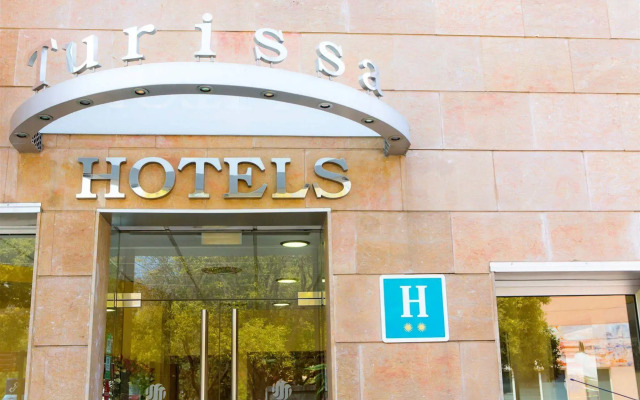 SM Hotel Turissa
