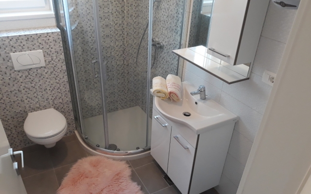 Apartment MeMi - great location, modern & parking: A1 Marin Trogir, Riviera Trogir
