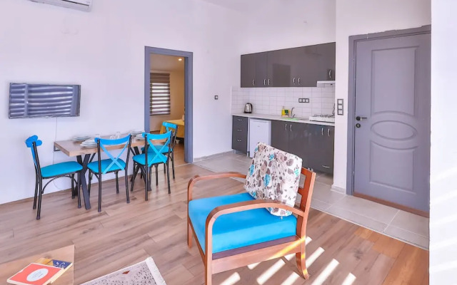 3 House Apart