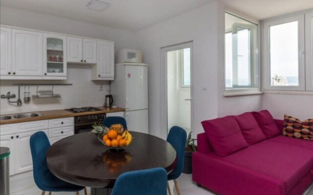 LEILANI -Stunning view apartment near the center!