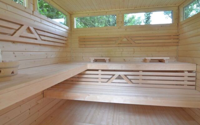 Holiday Home With Sauna in Alveringem