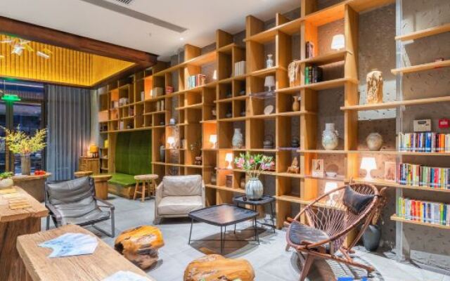 Yueci Hotel