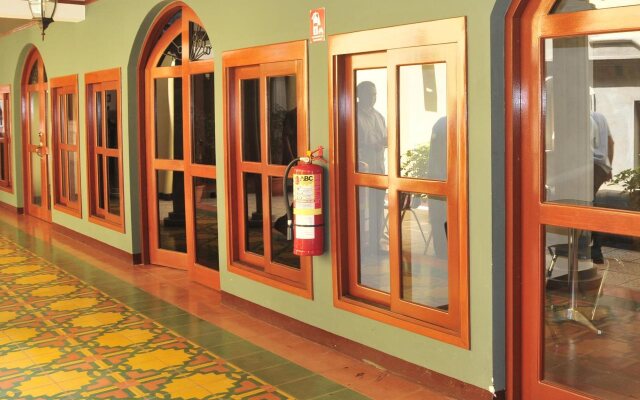 Best Western Las Mercedes Leon