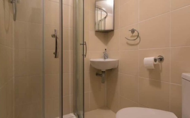 Rebels Retreat - 2-bed Chalet nr St Ives & Hayle
