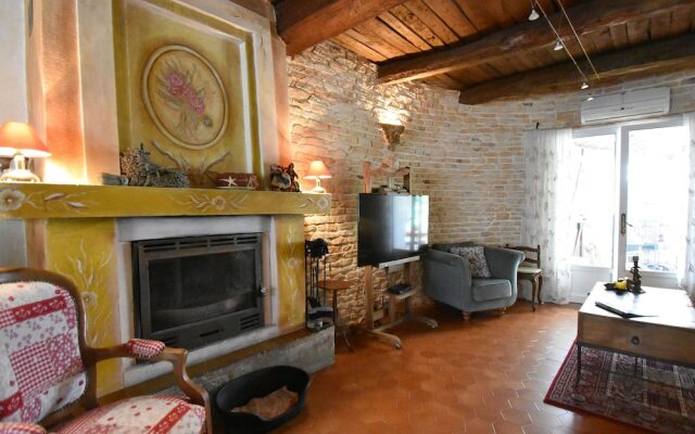 Quaint Holiday Home in Lorgues with Pool