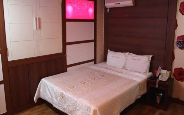 Picasso Motel Jongno