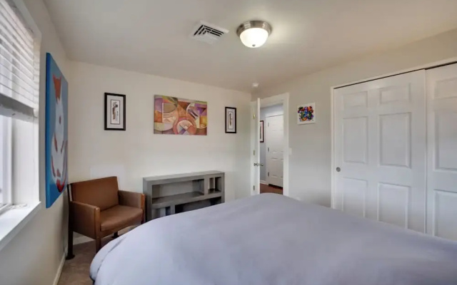 Springfield Apt w/ Deck + Central Location!