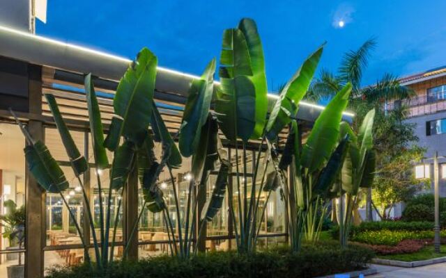 Yunyi Zhenyue Garden Hotel