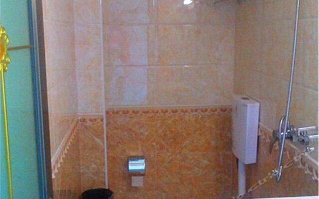 Jing Gang Shan Hong Ye Hotel